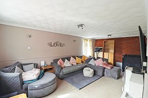Living Room- click for photo gallery